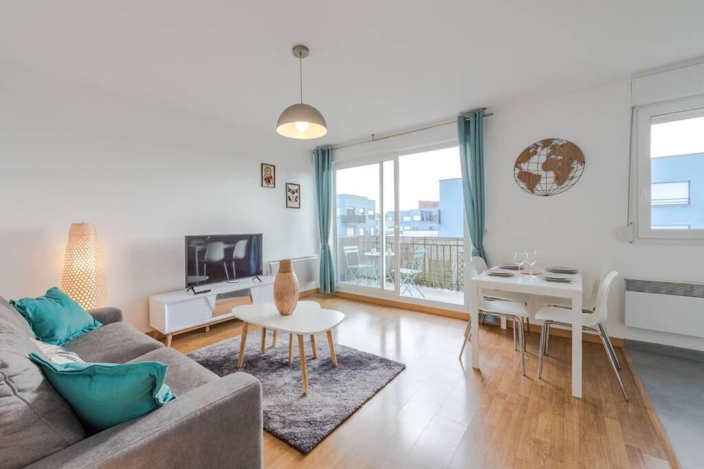 Crystal Apartment Disneyland Bmyguest 蒙泰夫兰 外观 照片