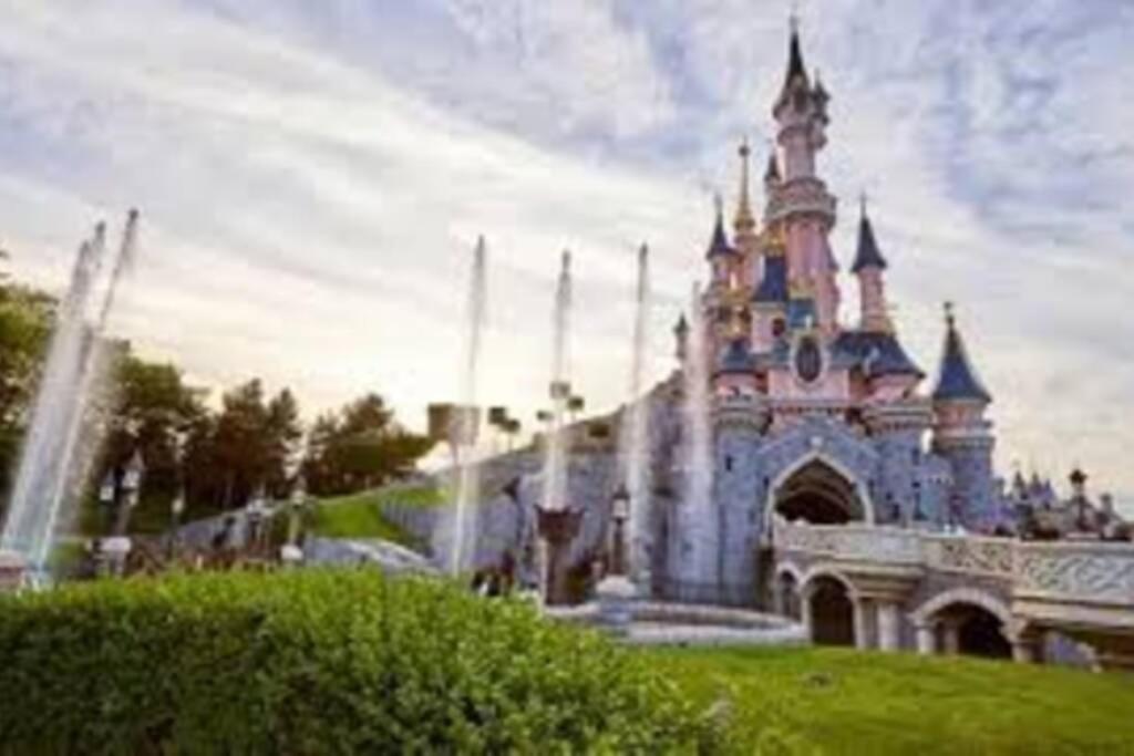 Crystal Apartment Disneyland Bmyguest 蒙泰夫兰 外观 照片